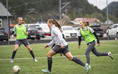 Damelaget til EIK har fått vind i seilene