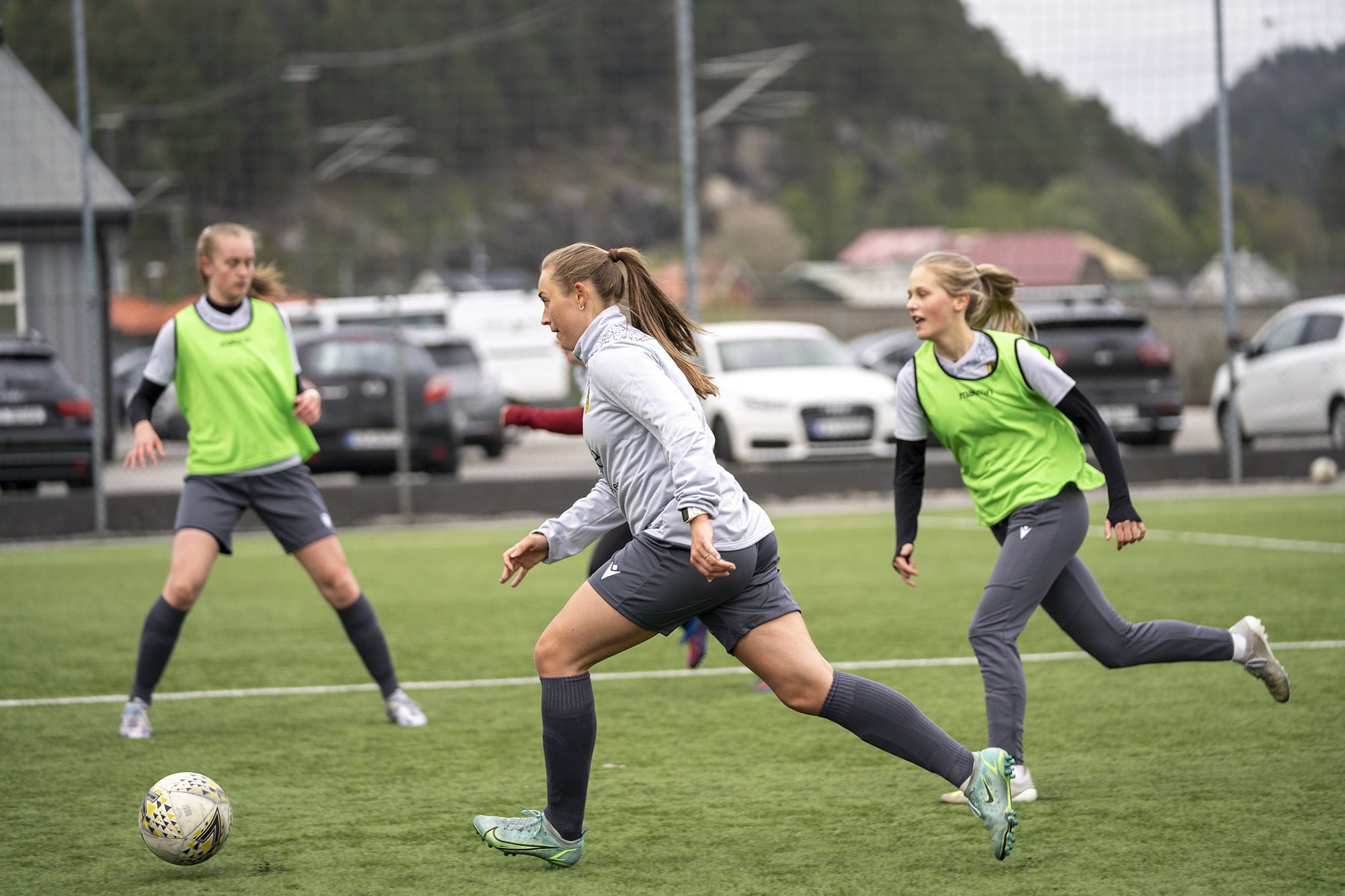 Dalane Energi er stolt sponsor av EIKs damelag. Salgssjef i Dalane Energi, Stig Fardal, er glad for å kunne bidra.